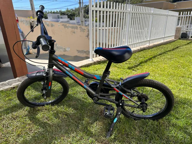 Bicicleta Infantil Groove Ragga aro 16 Grafite/Azul/Vermelho