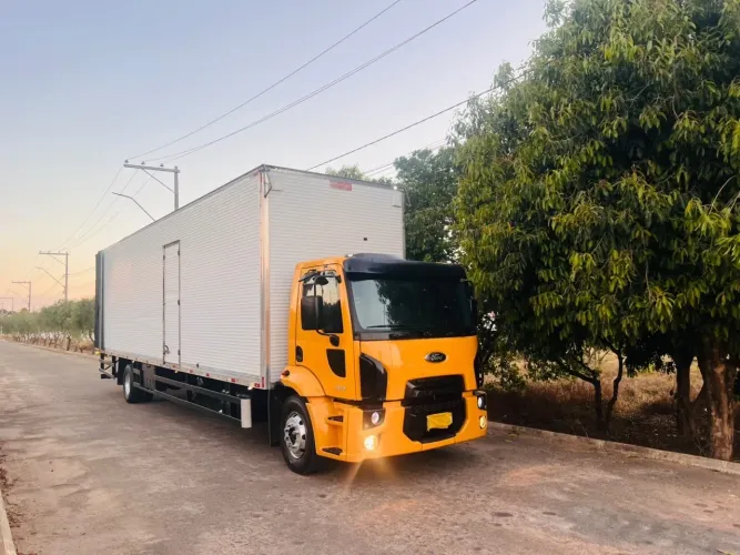 Ford Cargo 1317