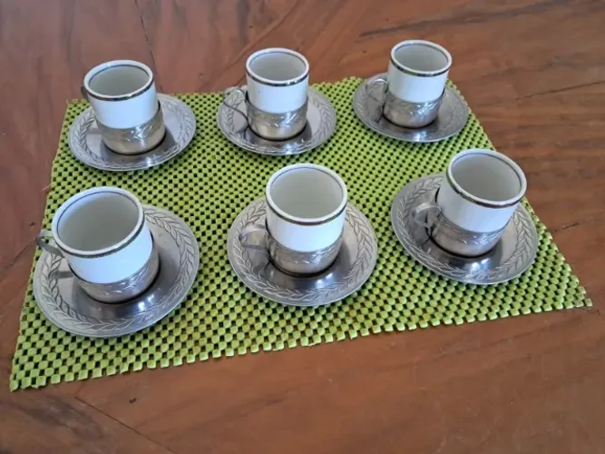 Xicaras de Porcelana Vera Cruz (Vintage Sofisticado)
