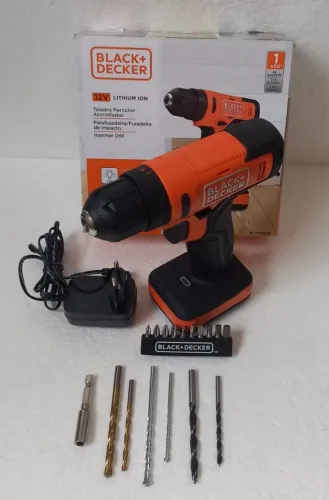 Parafusadeira/Furadeira Black e Decker