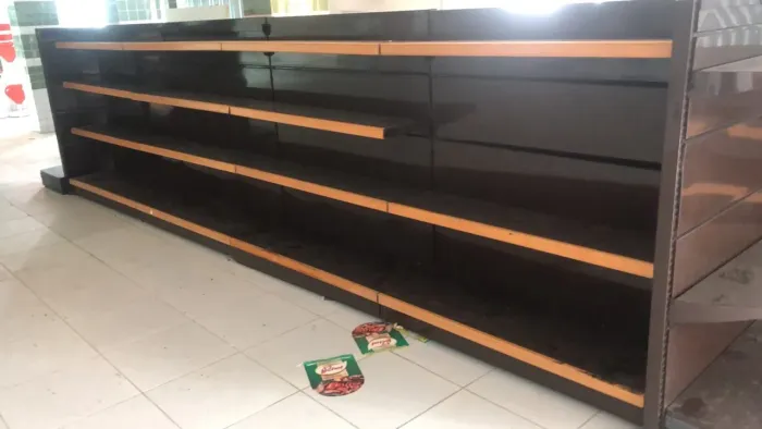 Balcoes Expositor para supermercados e comércio em Geral