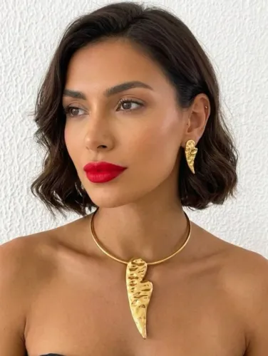 Conjunto Colar Choker Aro e Brinco Orgânico Martelado Dourado