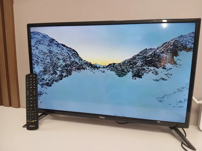 TV Philco 28'' LED PH28D27D HD 2 HDMI USB - Funcionando + Controle Original