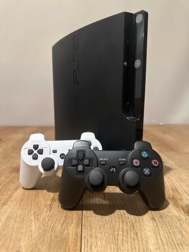 PS3 Desbloqueado + 2 controles