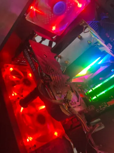 Ryzen 7 5700x3d rtx 5060 zotac