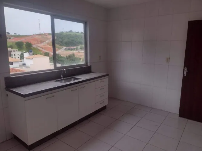 Apartamento com 02 quartos no bairro Morro do Sol