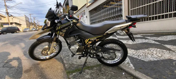 Moto revisada, em excelente estado.