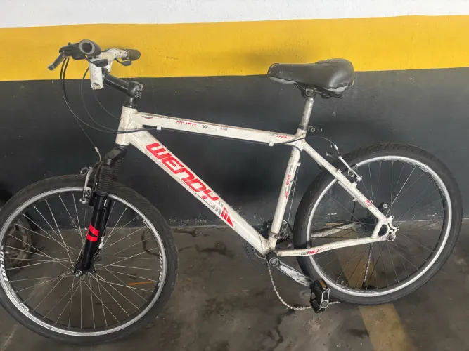 BICICLETAS - OPORTUNIDADE PARA REFORMA OU APROVEITAMENTO DE PEÇAS