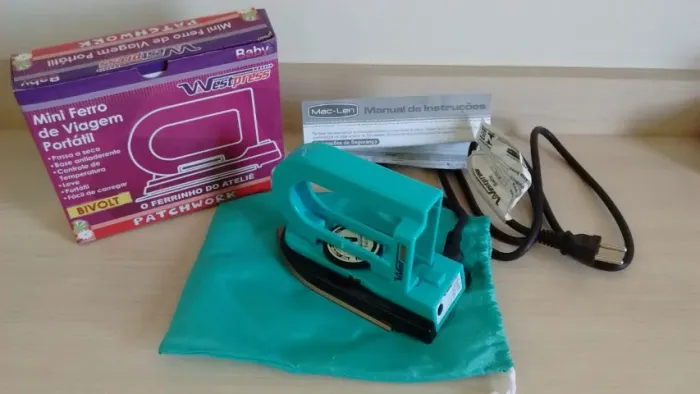 Mini Ferro de Viagem Portátil Azul Westpress - Nunca utilizado!