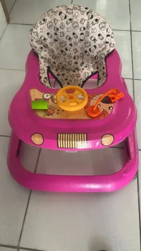 Andador semi novo