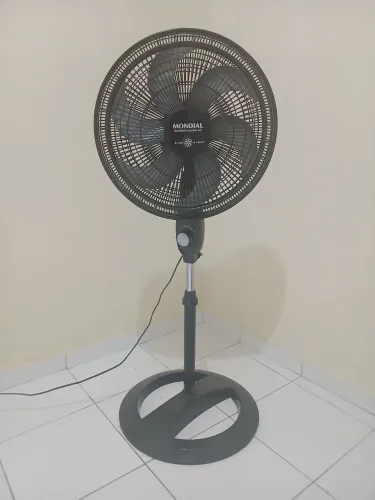 Ventilador de Coluna Mondial