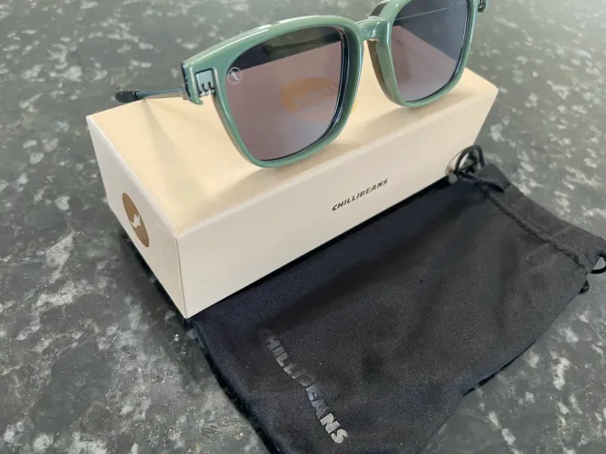 Oculos chillibeans reverse
