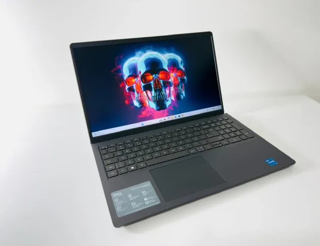 Notebook Dell I5-12th-16GB Ram-SSD 512GB Nvme-IRIS-Xe-Tela 120Hz