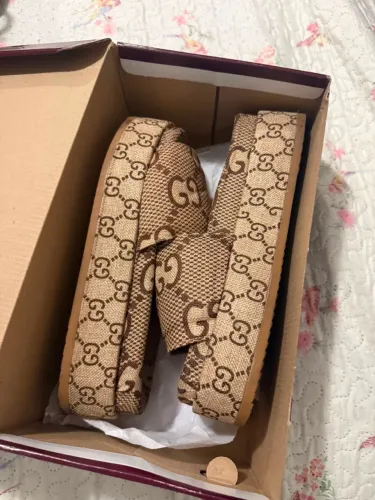 Slide Gucci TAM 39