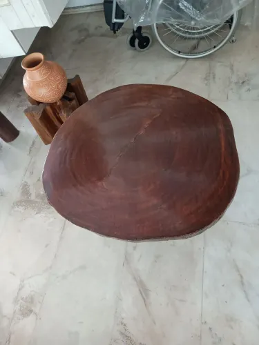 Mesa rústica decorativa 