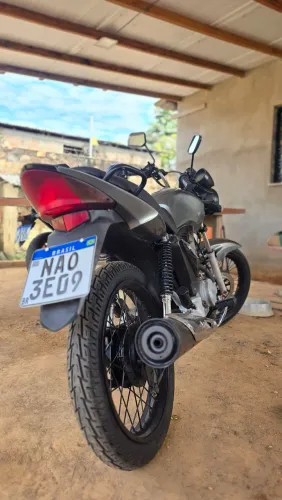 Honda fan cg 2011, só no ponto de transferência