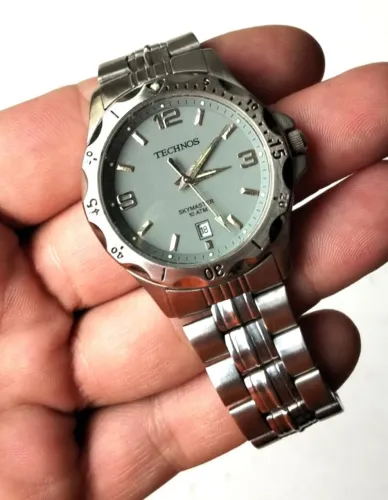 Relógio de Pulso Technos (Linha Skymaster) - Caixa e Pulseira de Aço - Usado