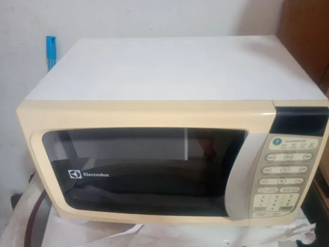 MICROONDAS ELECTROLUX MTD30