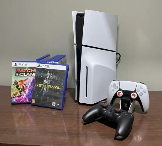 PlayStation 5 Mídia Física - Versao Hatchet & Clank.