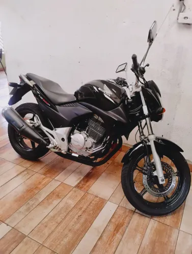 Honda cb 300