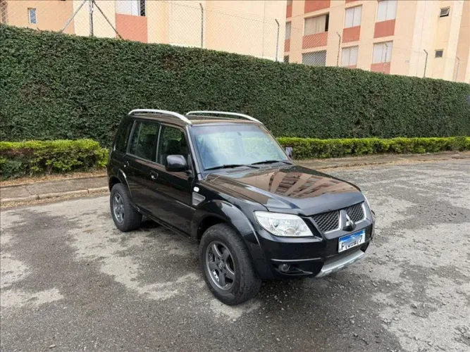 Mitsubishi Pajero TR4 2.0 Flex 16V 4X2 Aut. 2015
