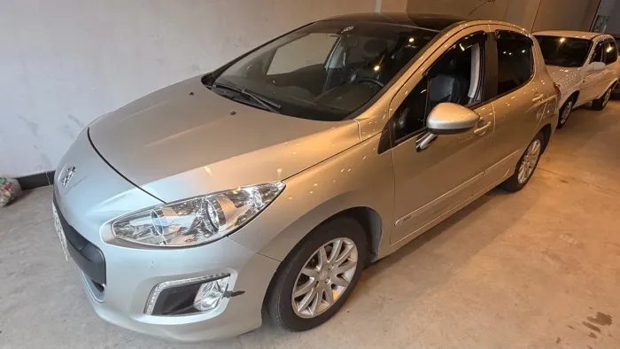 Peugeot 308 Active 1.6 Flex 16V 5P Mec. 2014