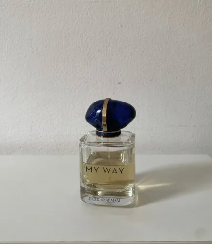 Perfume My Way de Giorgio Armani - frasco de 50 ml, volumetria conforme a foto