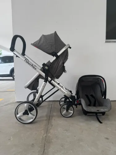 Carrinho de bebe fisher price usado + bebe conforto
