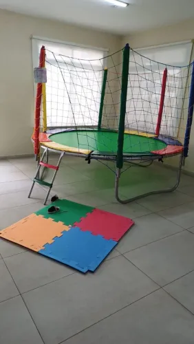Locação de Pula - pula com piscina de bolinhas