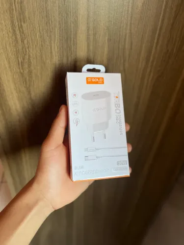 Carregador Turbo ?GOLD PRO 30W + Cabo USB-C / Lightning