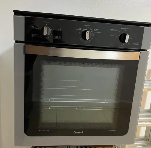 Forno de embutir Consul 84 litros usado