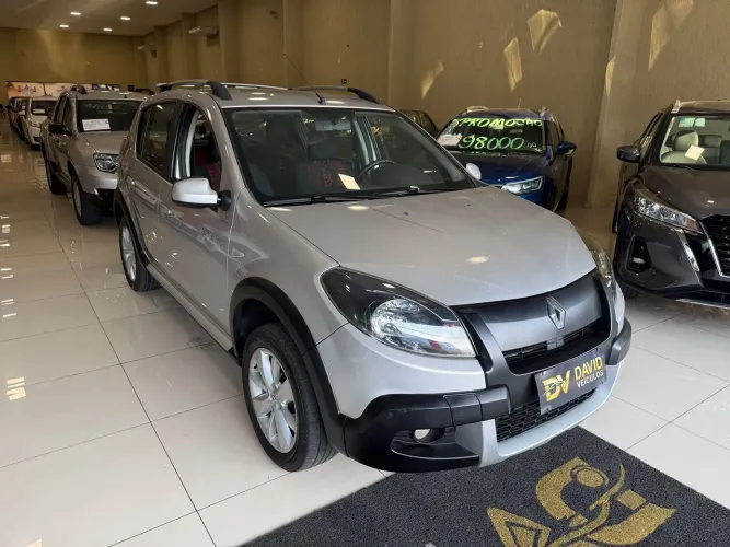 Renault Sandero Stepway Hi-power 1.6 8V 5P 2013