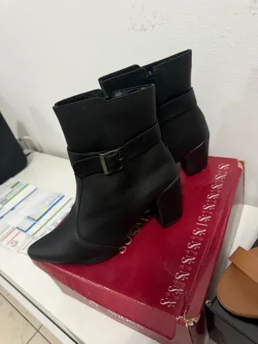 Bota cano curto