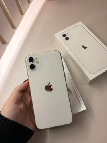 iPhone 11 64GB
