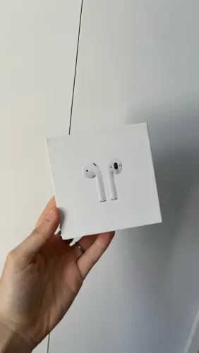 AirPod apple