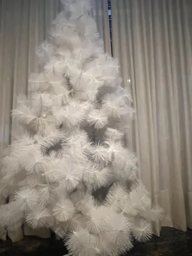 árvore de natal branca