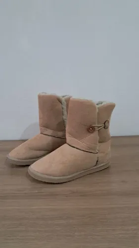 Bota Pelo Feminina Forrada Lã Botão