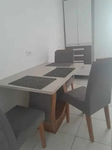 Estou vendendo alguns móveis e alguns utensílios de casa por motivo de mudança