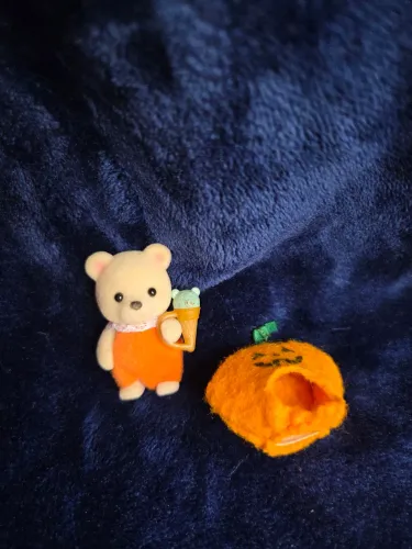 Urso bebê blind bag + fantasia halloween.