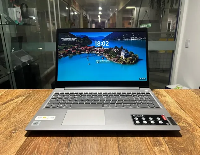 Notebook Lenovo Ideapad 3i | Intel Core i3 | SSD 256GB | Super Novo | Com Garantia
