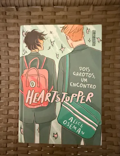 livro heartstopper volume 1