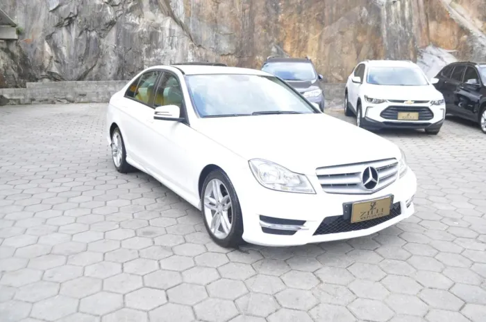 Mercedes-Benz C-180 CGI Sport 1.6 TB 16V 156cv Aut. 2013