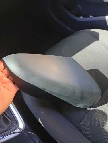 Capa retrovisor Onix plus lado direito, passageiro.