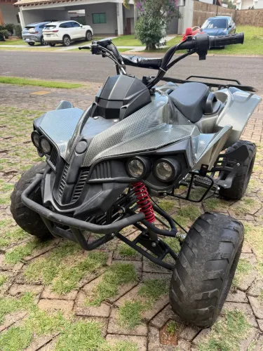 Quadricículo motorizado