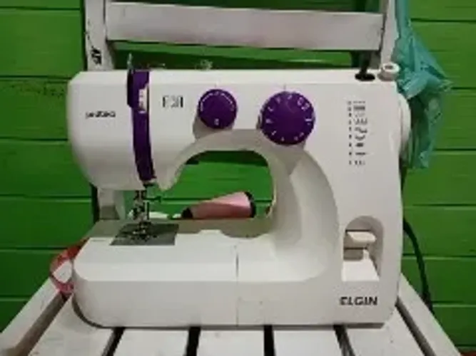 Máquina de Costura