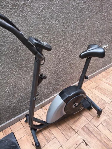 Bicicleta Ergométrica Dream Fitness Mag 5000 V - Magnética