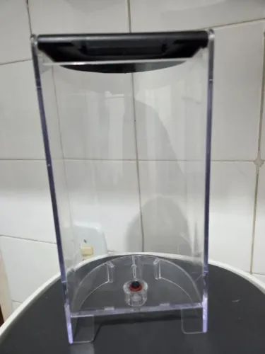 Reservatório de água cafeteira Nespresso mod. Inissia D40