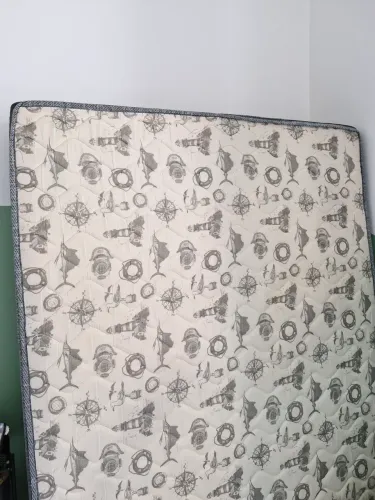 Colchão Ortobom muito pouco usado.