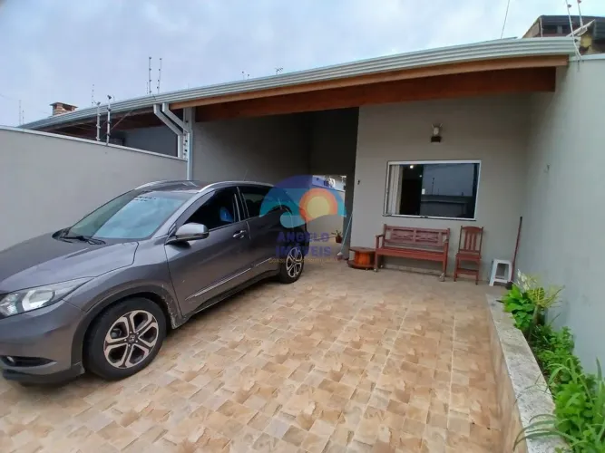 Casa à venda no Jardim Flora Rica, 2 dorms com suite e garagem para 3 carros