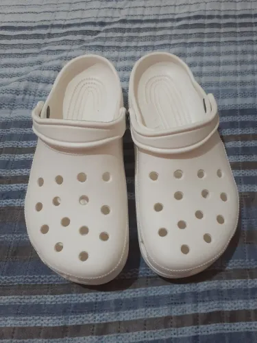 Crocs branca tamanho 35/36